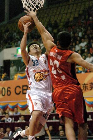 曼联挤掉进 曼联挤掉进