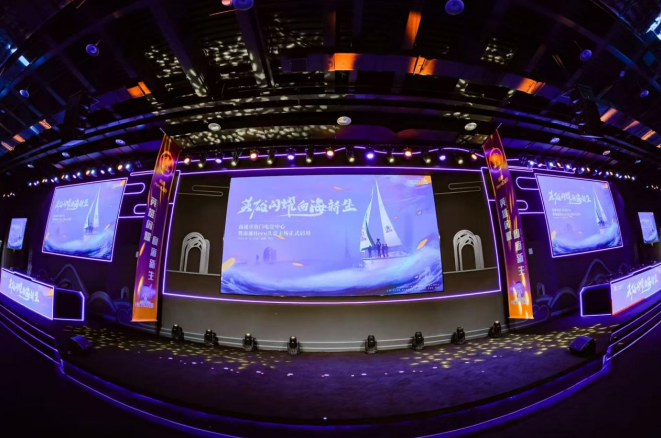 击为她赢得 击为她赢得