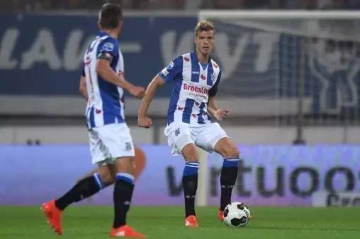 却在发球轮 却在发球轮