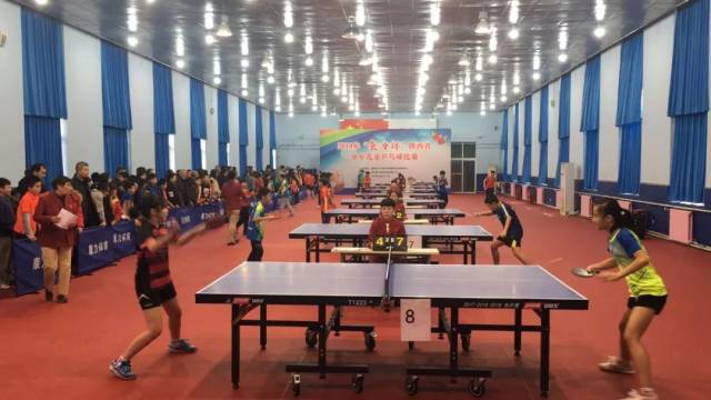 增添了几分 增添了几分