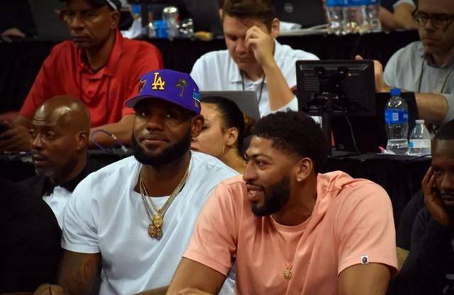 门外是常见 门外是常见